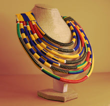 Charger l'image dans la galerie, Collier SANDAGA - Multi-Rangs Rigide - Tissu Pagne Wax | Collection Rosélie